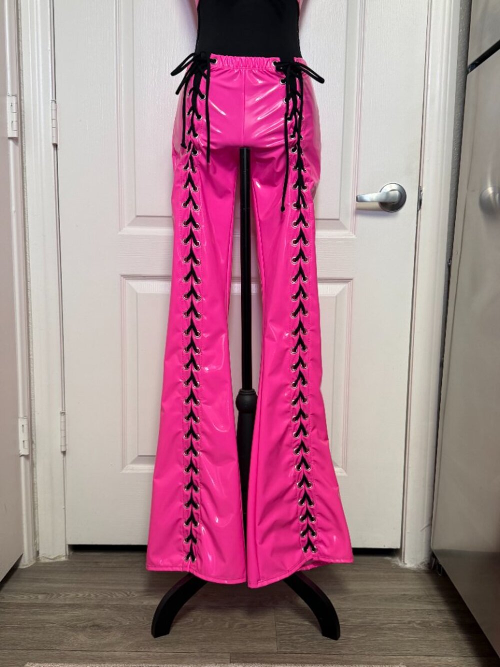 Valentine Y2K Hot Pink Lace Up 2 Piece Set – Made in USA – S/M Top M/L Pants - Picture 3 of 8
